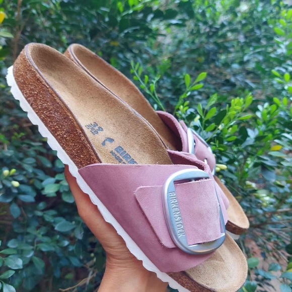 Birkenstock Orchid Pink Slide Sandals with Buckle - Picture 3 of 3